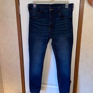 Dark wash High rise jegging Aeropostale 16r never wore only tried on